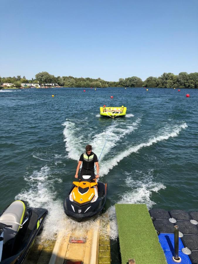 Swan View Retreats # Hottub # Egg Chair # Bbq & Bikes Included 8 Berth Tattershall Zewnętrze zdjęcie